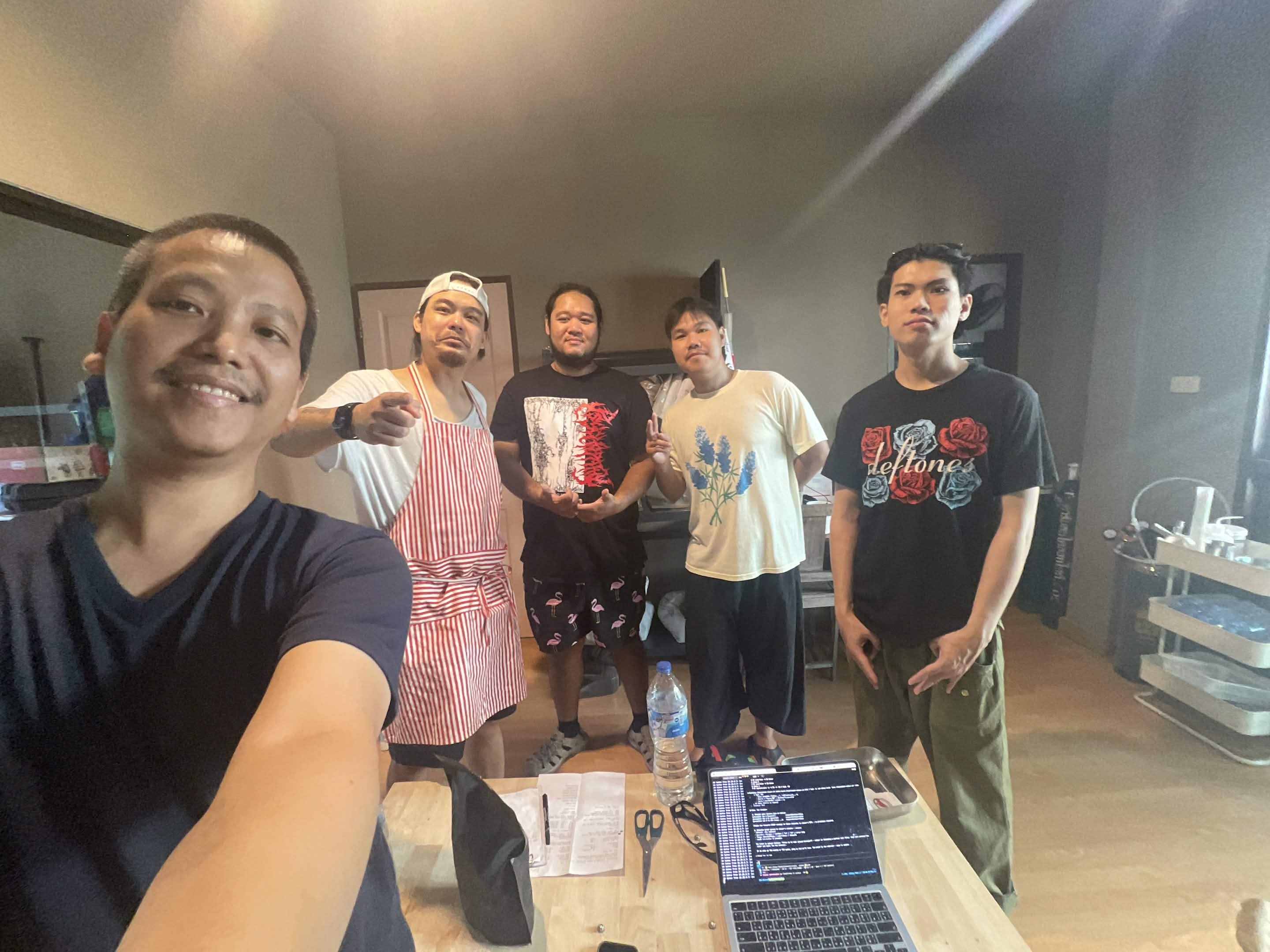 X-04 brew crew — Nat (📷) + พี่เอ็ม + จ๊าบ + ฟลุ๊ค (Fishpond Brewing) + Note (Repentless)